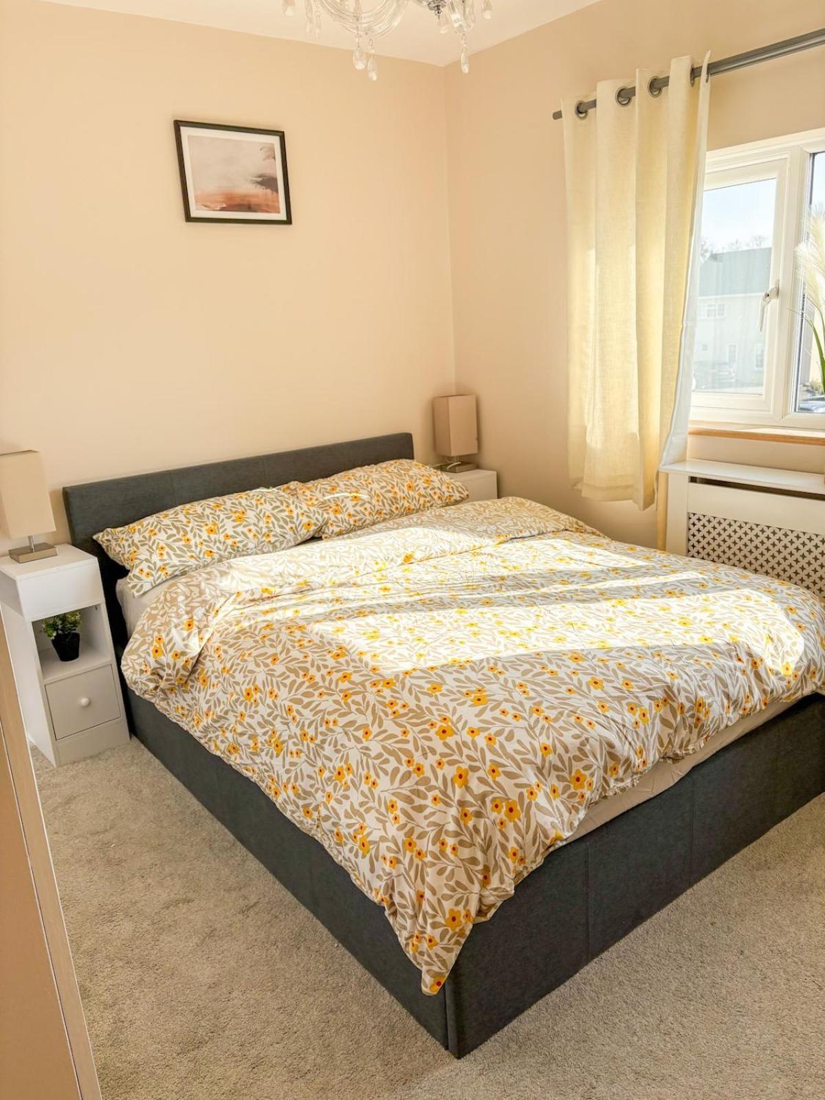 Home In Upminster Dış mekan fotoğraf
